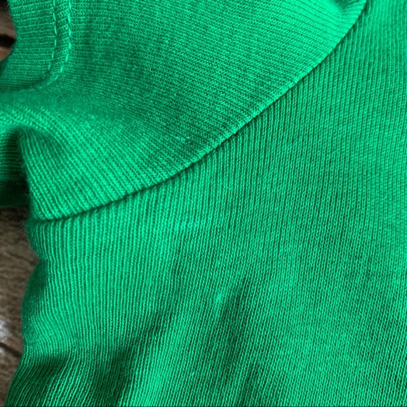 ♻️FREE w BUNDLE♻️ J. Crew V-Neck Knit Tee - Picture 5 of 5